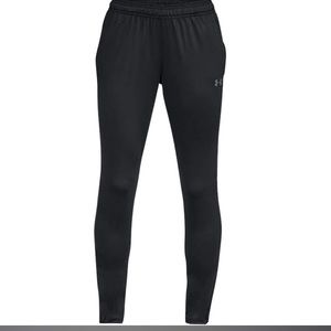 Under Armour Women’s Challenger Pants